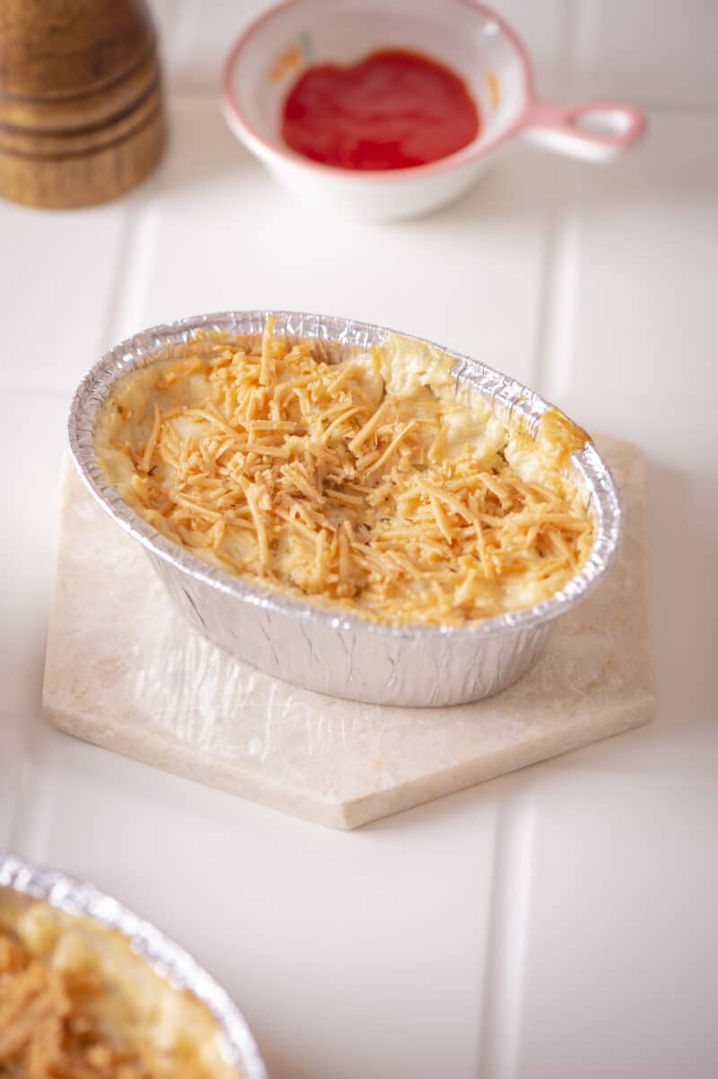 Cheesy Macaroni Schotel